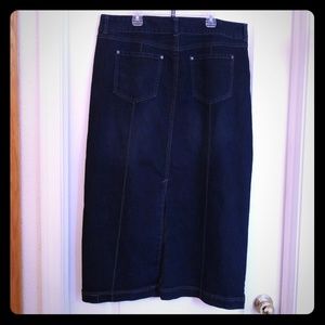 Long denimskirt